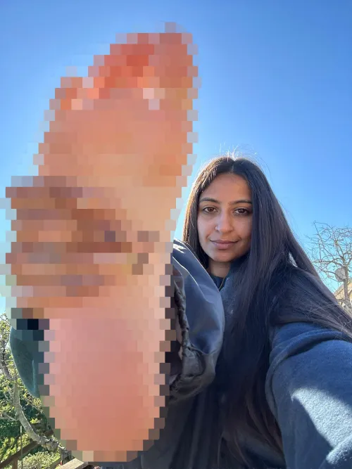 My big sole can cover your whole face! by Sub_Ne0s