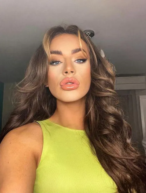 My bolt on plump pillows by LookAtPrincess