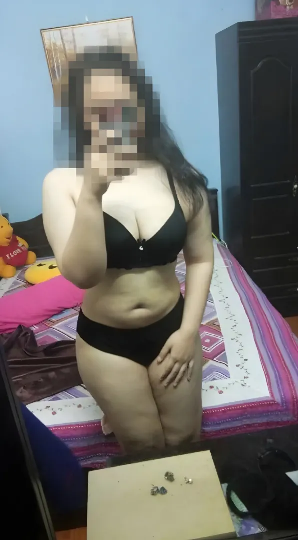 My boyfriend is an insecure loser!! posted by NavyaWild