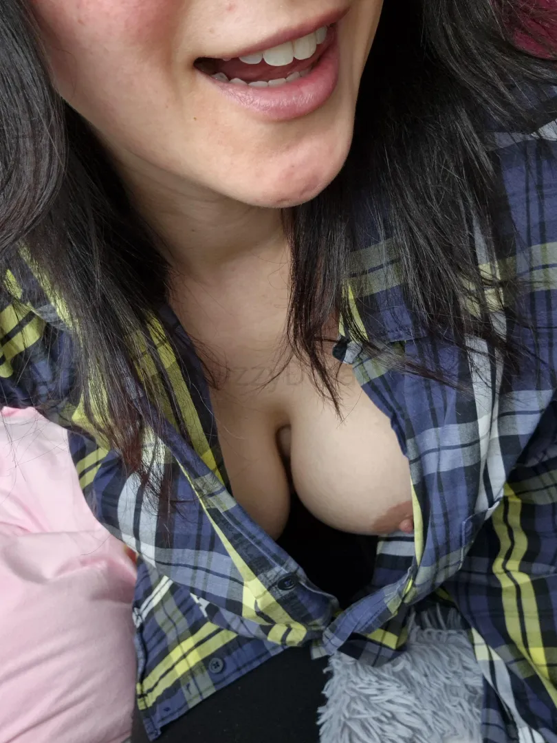 My boyfriends blouse fits well posted by DizzyDora_