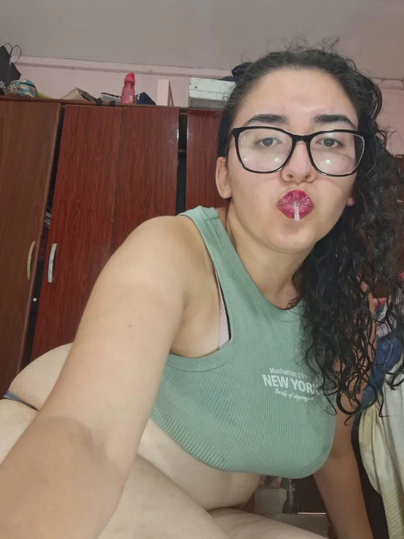 My burgundy lips want to know about you. posted by fetishbabe_dom