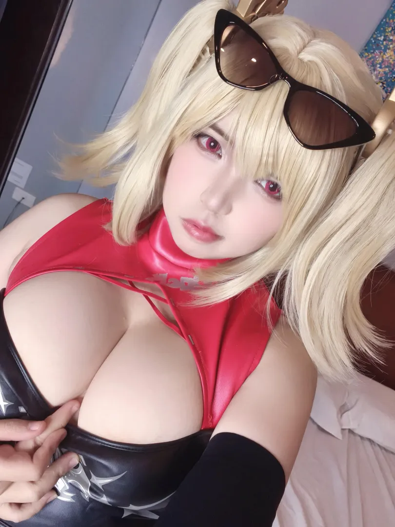 My Burnice Cosplay (AkemiMikaido) posted by AkemiMikaid0