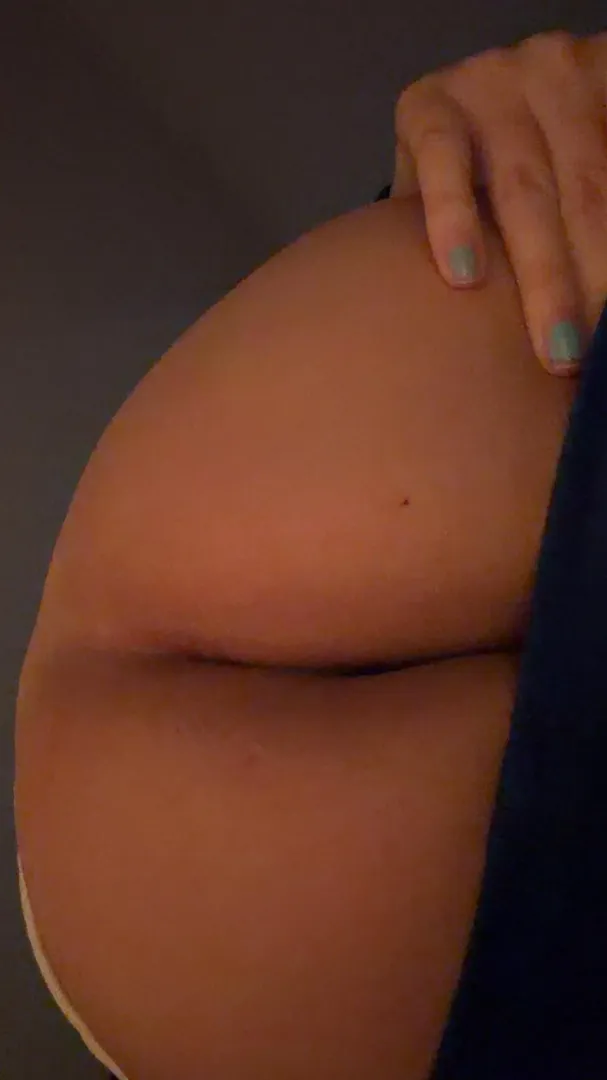 my bussy needs a good painting hehe posted by jessiesissyadventure