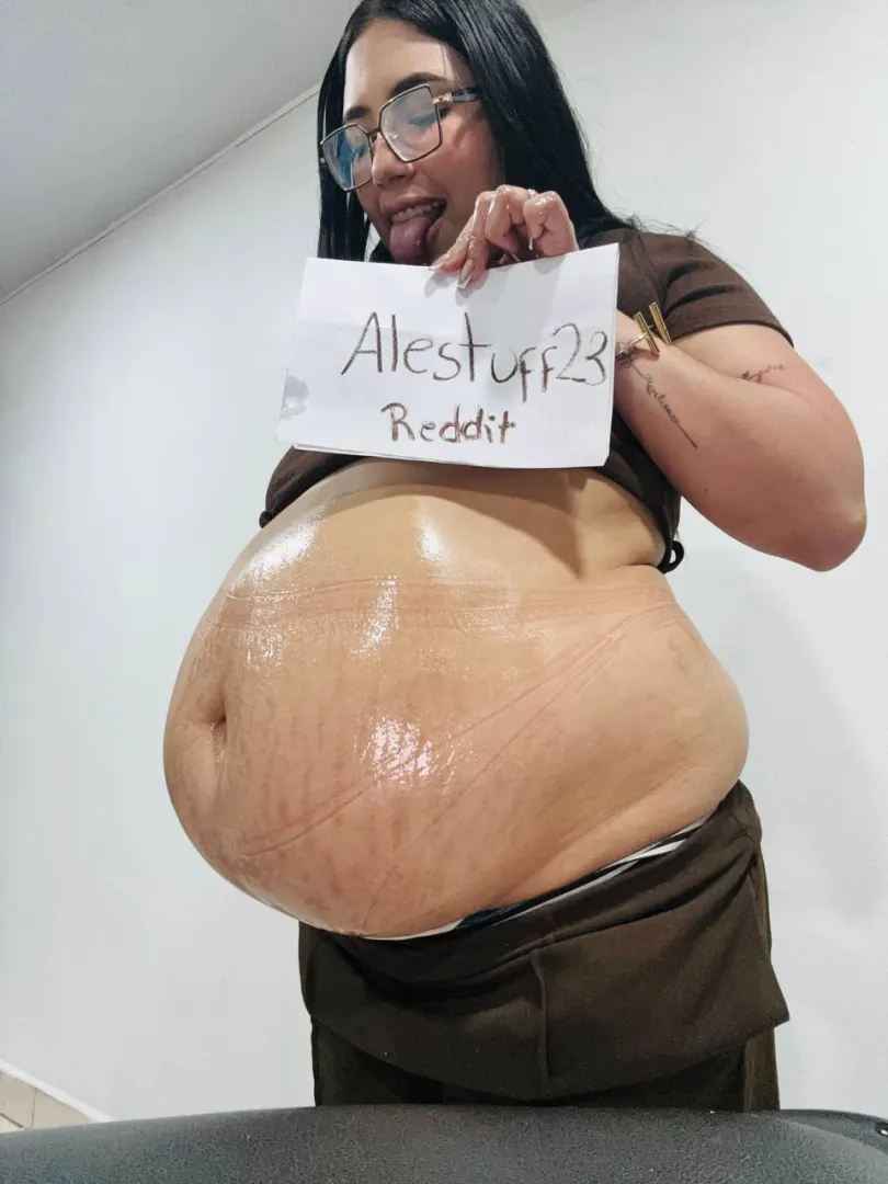 My clothes don't fit me anymore. posted by Few-Fill-2765