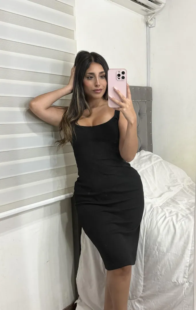 My curves were meant for tight dresses posted by opulence-princess
