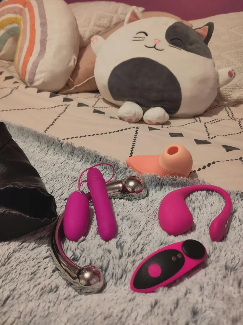 My cute sextoys box ♡ any recommandations ? posted by 1pasSIoNfruitlover