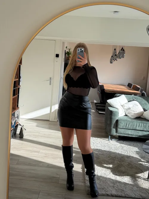 My fave leather boots by xisabelcortezx