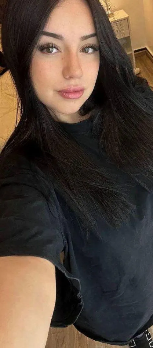 my favorite color never disappoints by SereneSorceressx