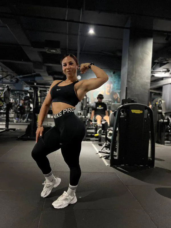 My favorite outfit for working out posted by Real-Diver8010