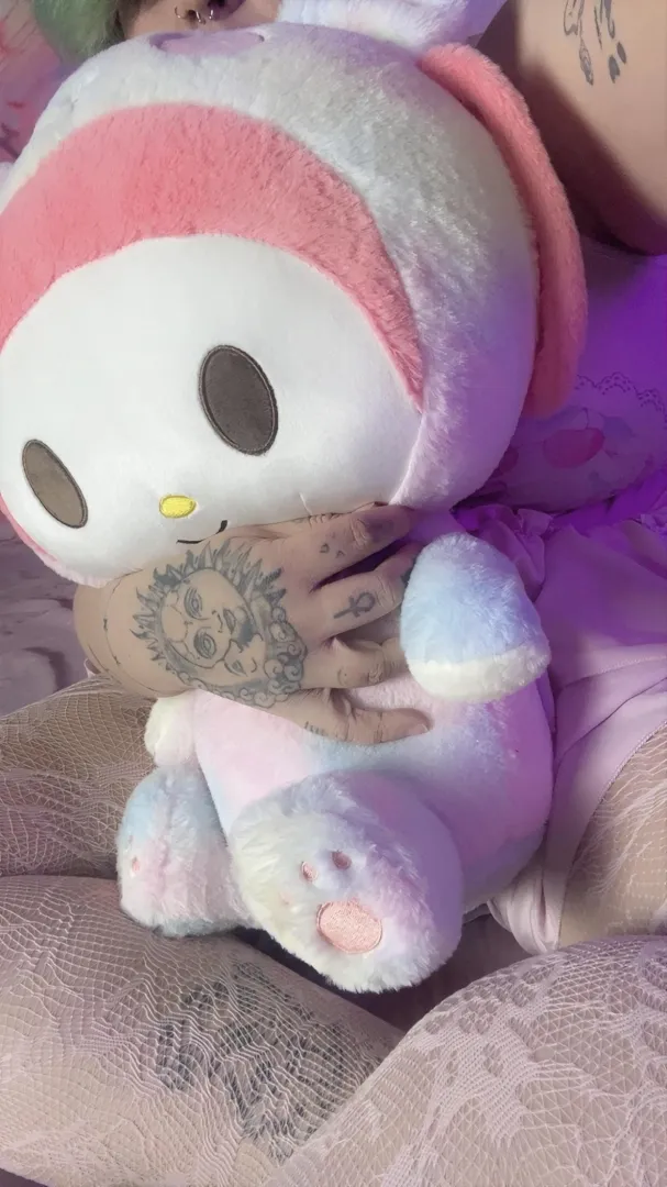 My favorite plushie ⋆.  ˚ posted by lovesicklowen
