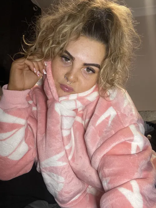 my favourite place is a oodie  by worththetroublex