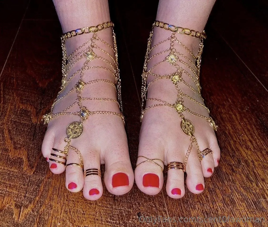 My feet are ready for your attention posted by TheScent0fAWoman