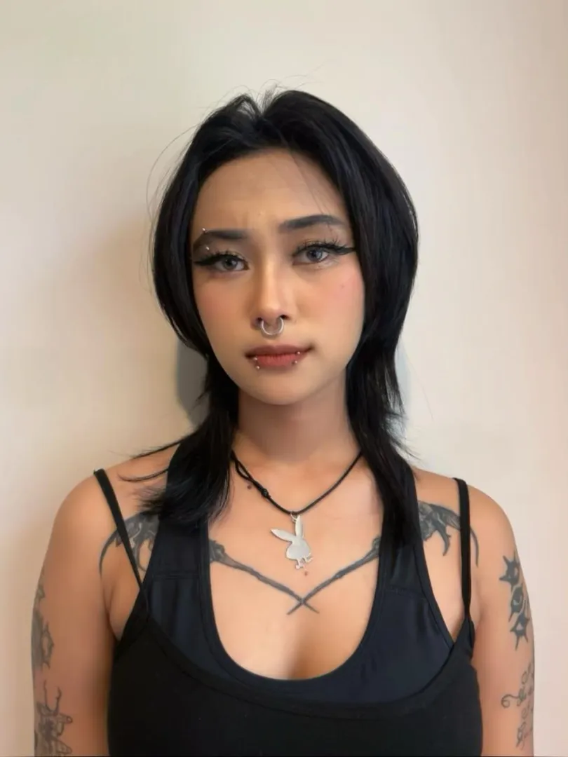 My first post here! hey everyone :) posted by weebotakugirl4000