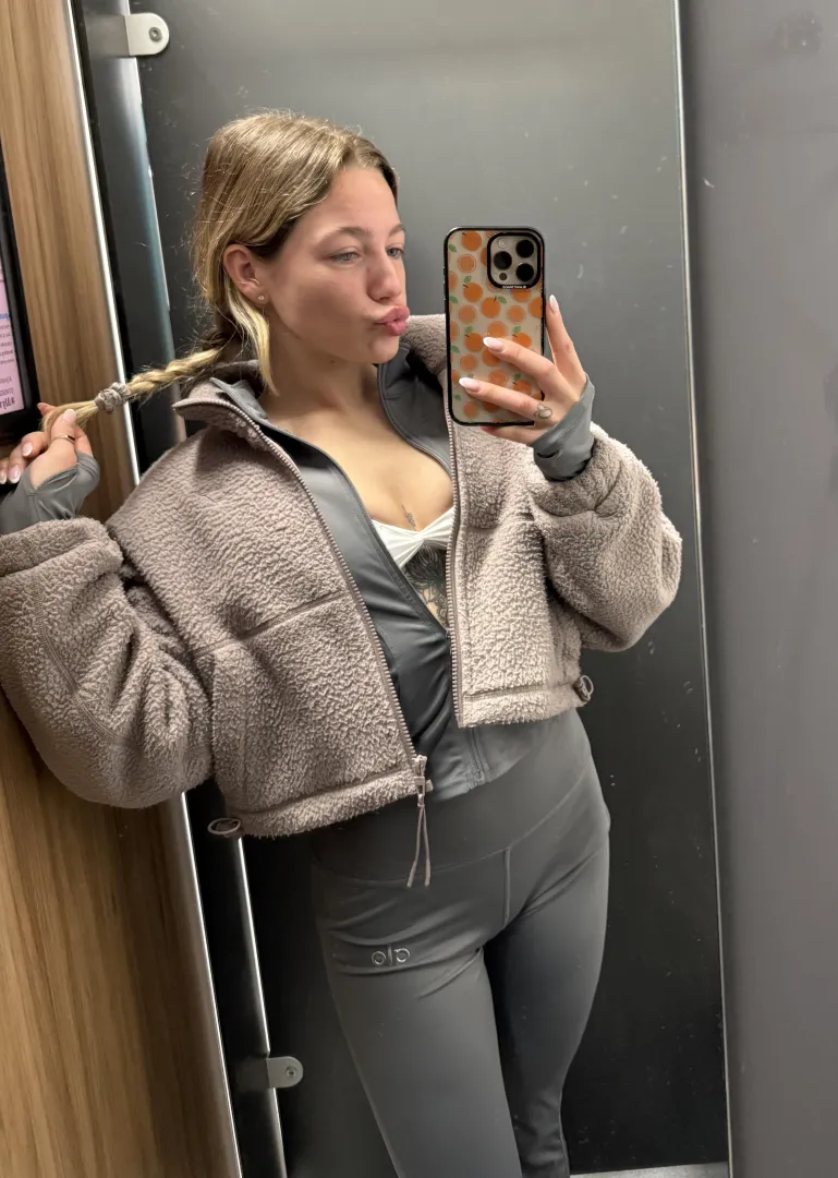 My fleece is a must have @ the gym  posted by Blondeyyy22BUA