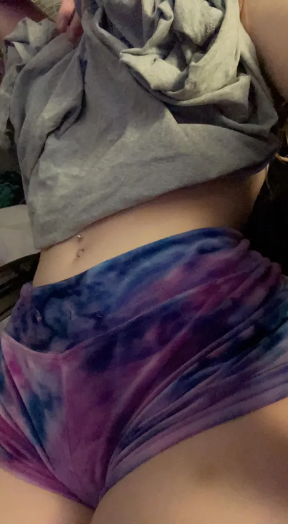 my gaming fit for the dayyyy posted by lizzygetsbusy101