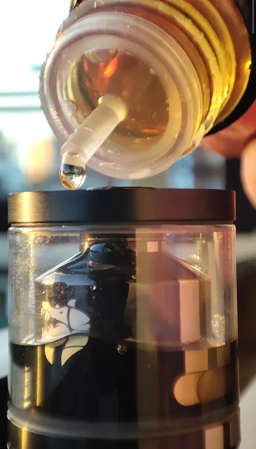 My geekvape ammit is leaking like crazy by ToytuxD