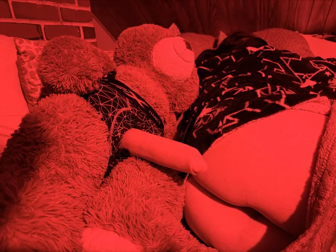 My gf is cheating on me. by Savedbythebellybutt