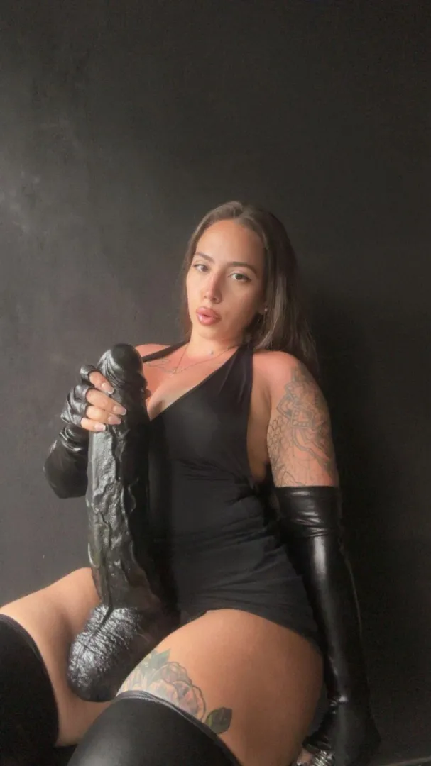 My giant cock would look good in your hole. posted by Giaccm