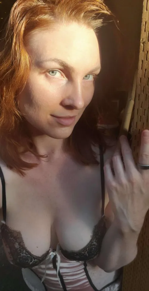 My goal is not to ruin my subs and discard them once I've extracted all the money I can from them. It's my joy to see them thrive. I like when things feel mutually beneficial. My favorite thing is long term connection. A real bond. Deep trust. Gratitud by Queen_Sorsha