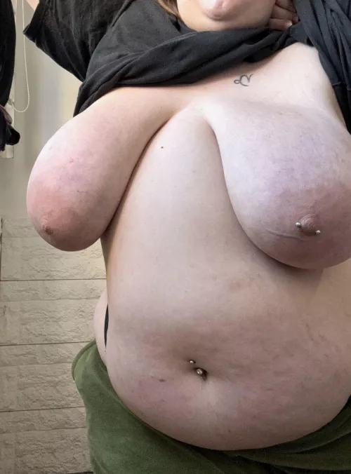 my heavy jiggly boobs make me self-conscious… Would you still admire a thick soft girl all exposed? Y/N? by StellaVibex