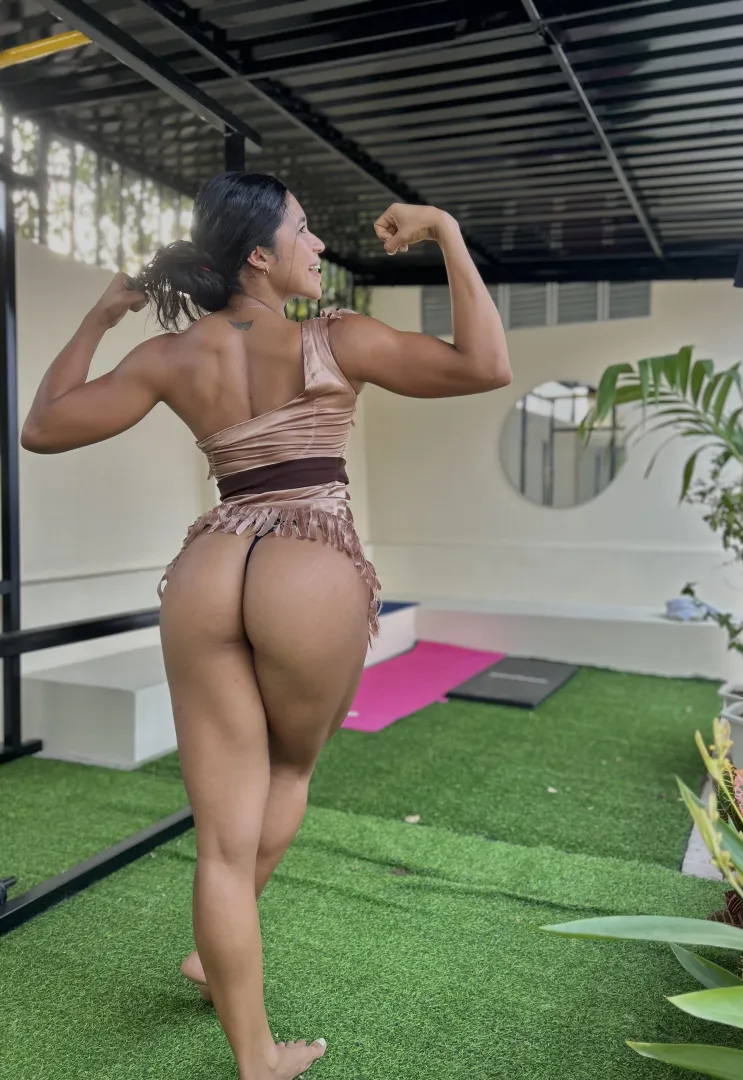 My hottie ass posted by maggiemarina