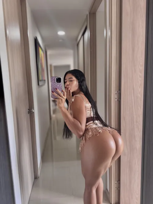 My huge ass is the best by fierce-angel