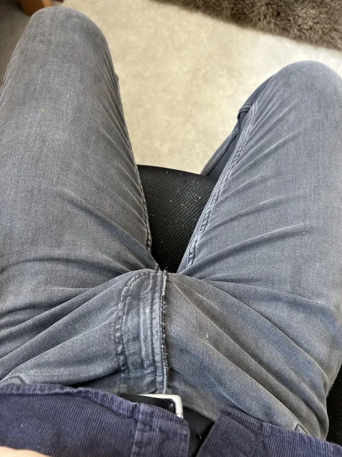 My jeans bulge when I go to uni by AlexKnabe22