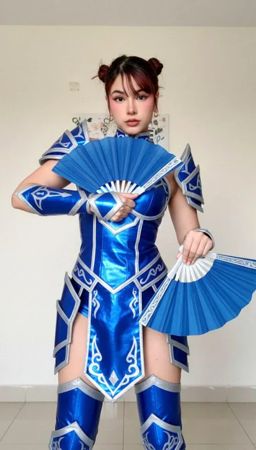 my kitana cosplay (luna) by evildollxx