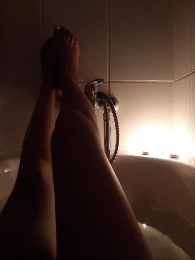 My legs rest, your desire doesn't... posted by francisavage