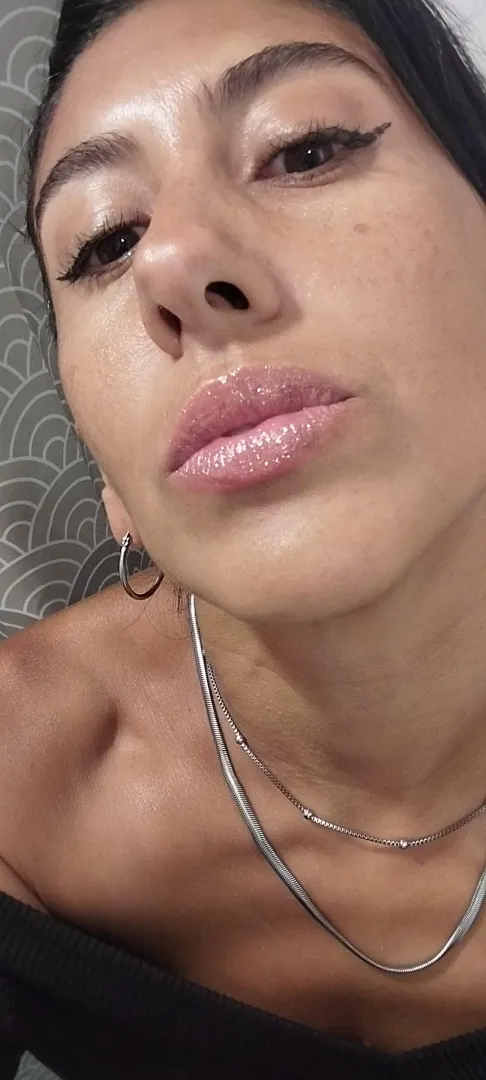 My lips are my power to seduce posted by lilit111