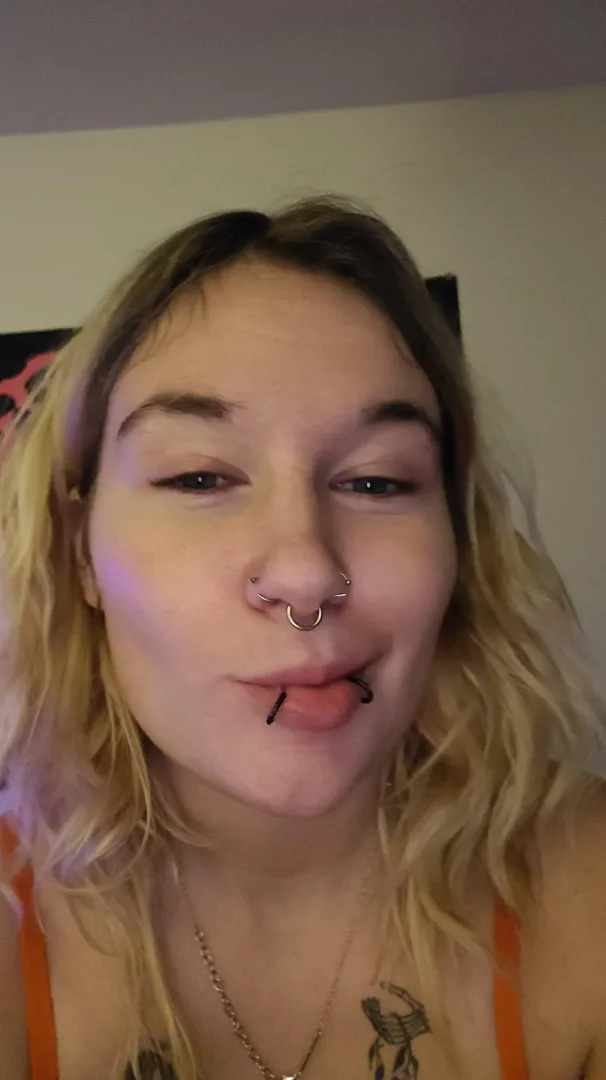 My lips get lonley to posted by sinning_angel6