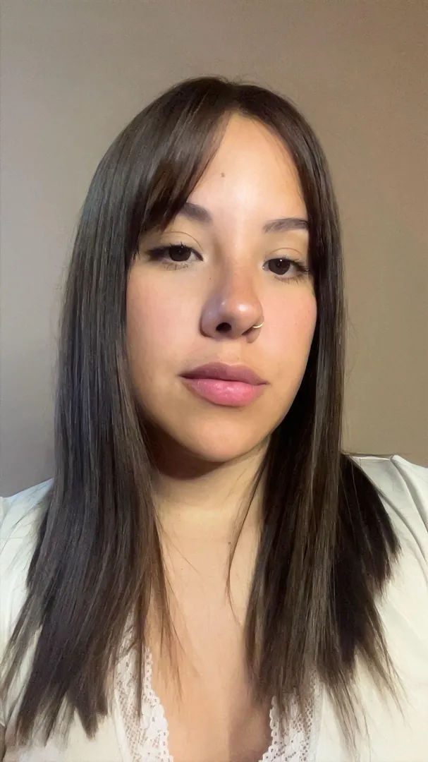 My new haircut looks good, I think. posted by abri96st