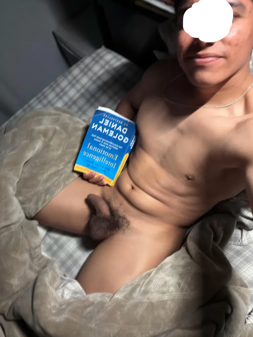 My night routine. Take off clothes, relax and read. Any good book recommendations out there? Message me! posted by [deleted]