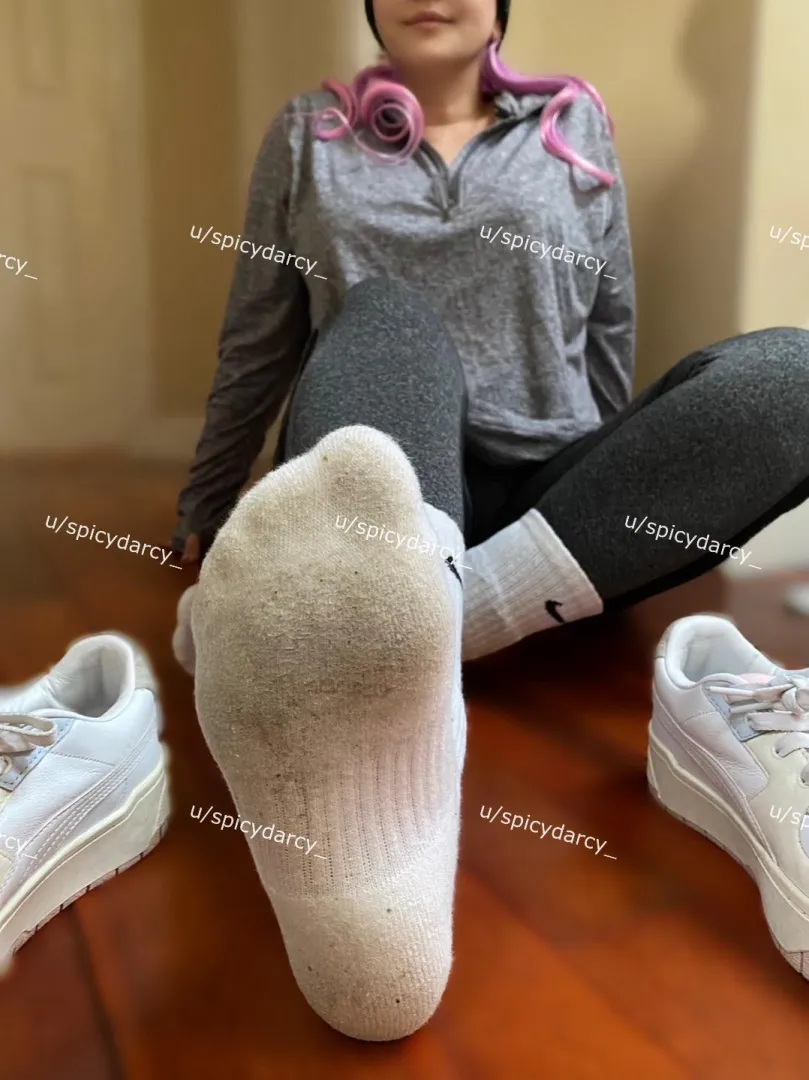 My Nikes wanna be sniffed [selling] [USA only] posted by Spicydarcy_