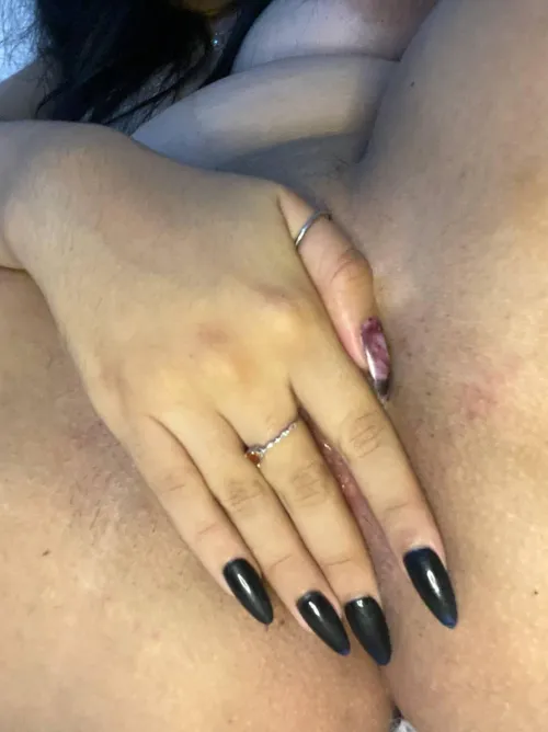 My pussy looks good from every angle by lagarta-12