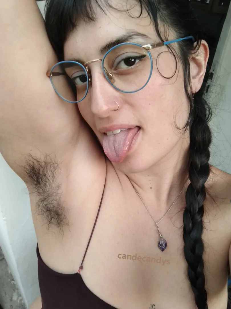 my scent can be intensely musky and addictive.. posted by candecandys