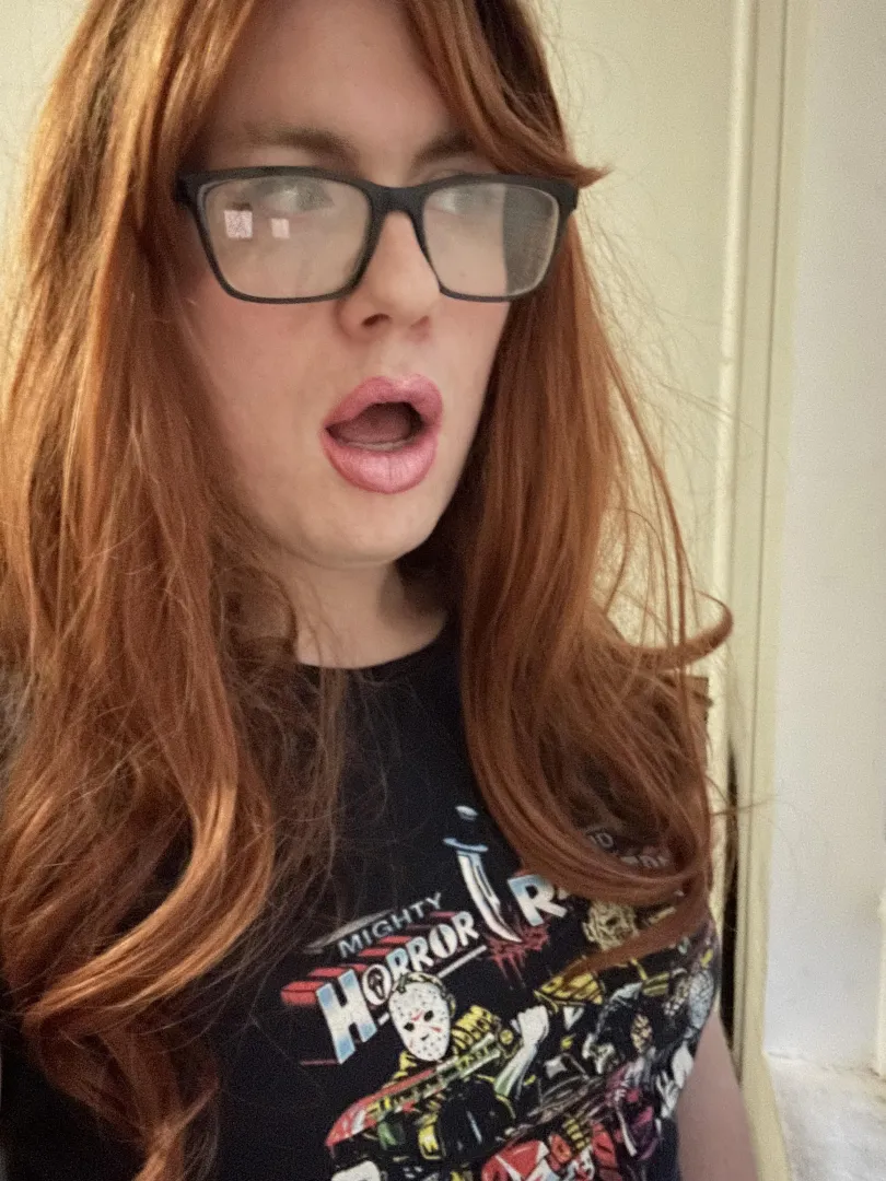 my sissy lips open for one thing… posted by Slurpymat