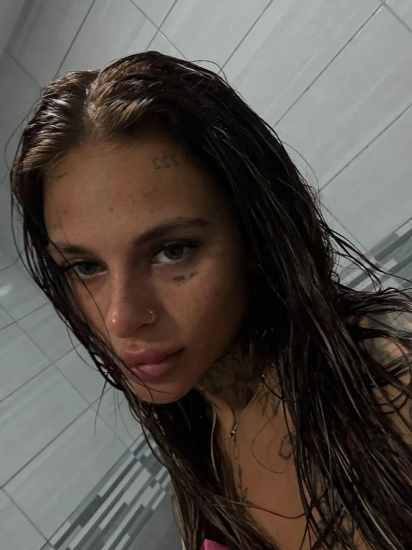 My smile is legally a weapon posted by Missymaccx