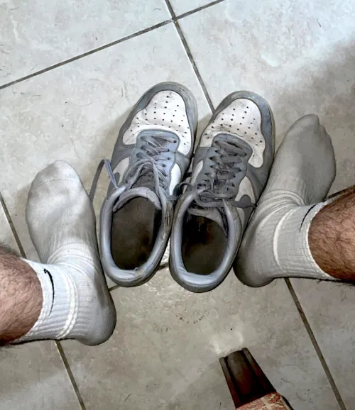 my socks and 7 year-worn af1s just reek ‍ by Vast_Summer6356