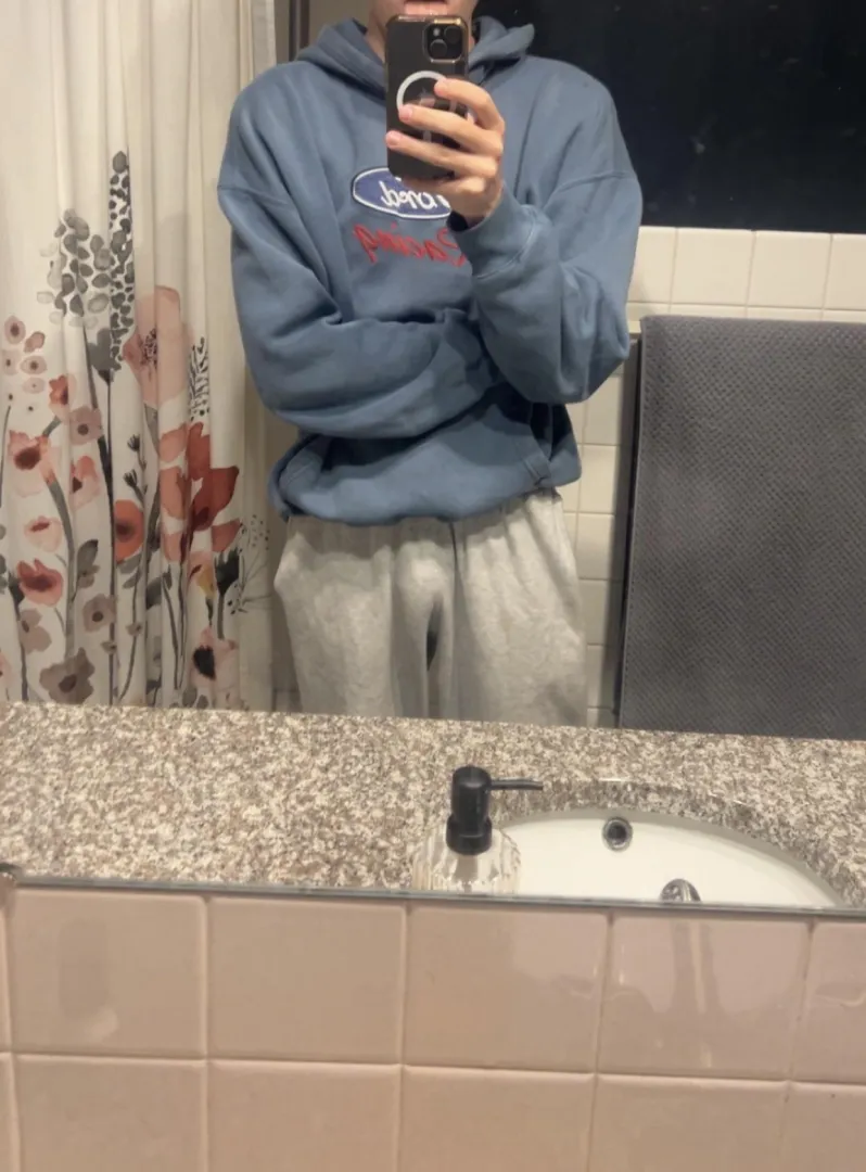 My soft bulge posted by yaboi6741