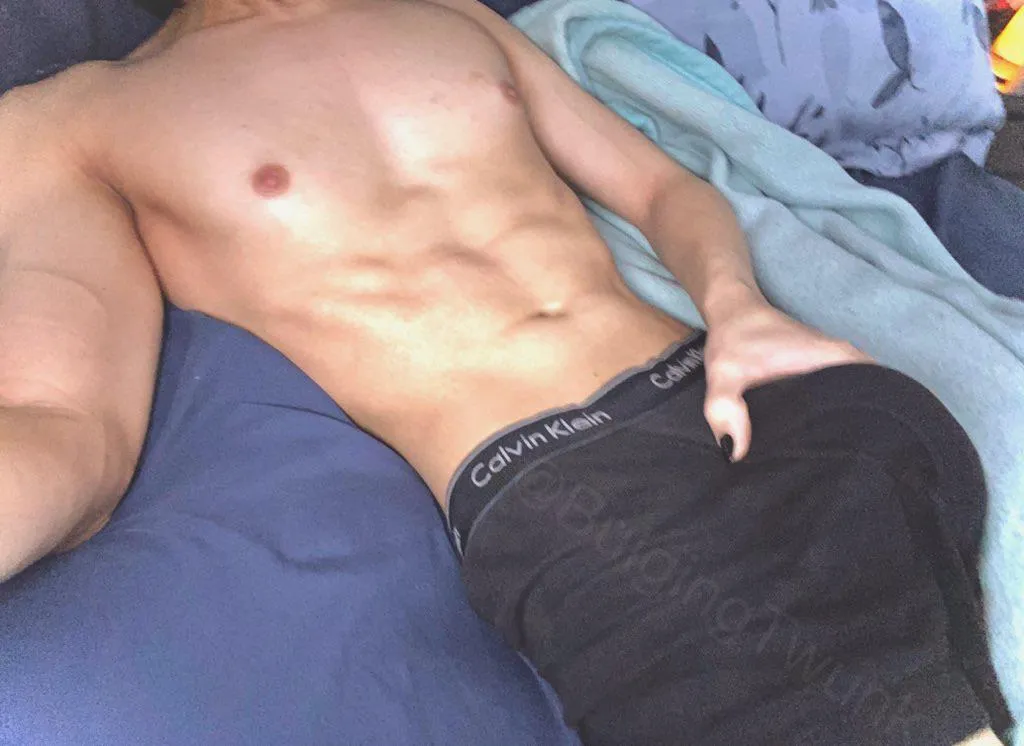 my softie bulge makes a great pillow :) posted by BulgingTwunk