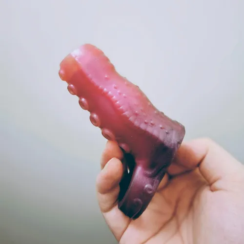 my squid is here! but too short lol by rofant99