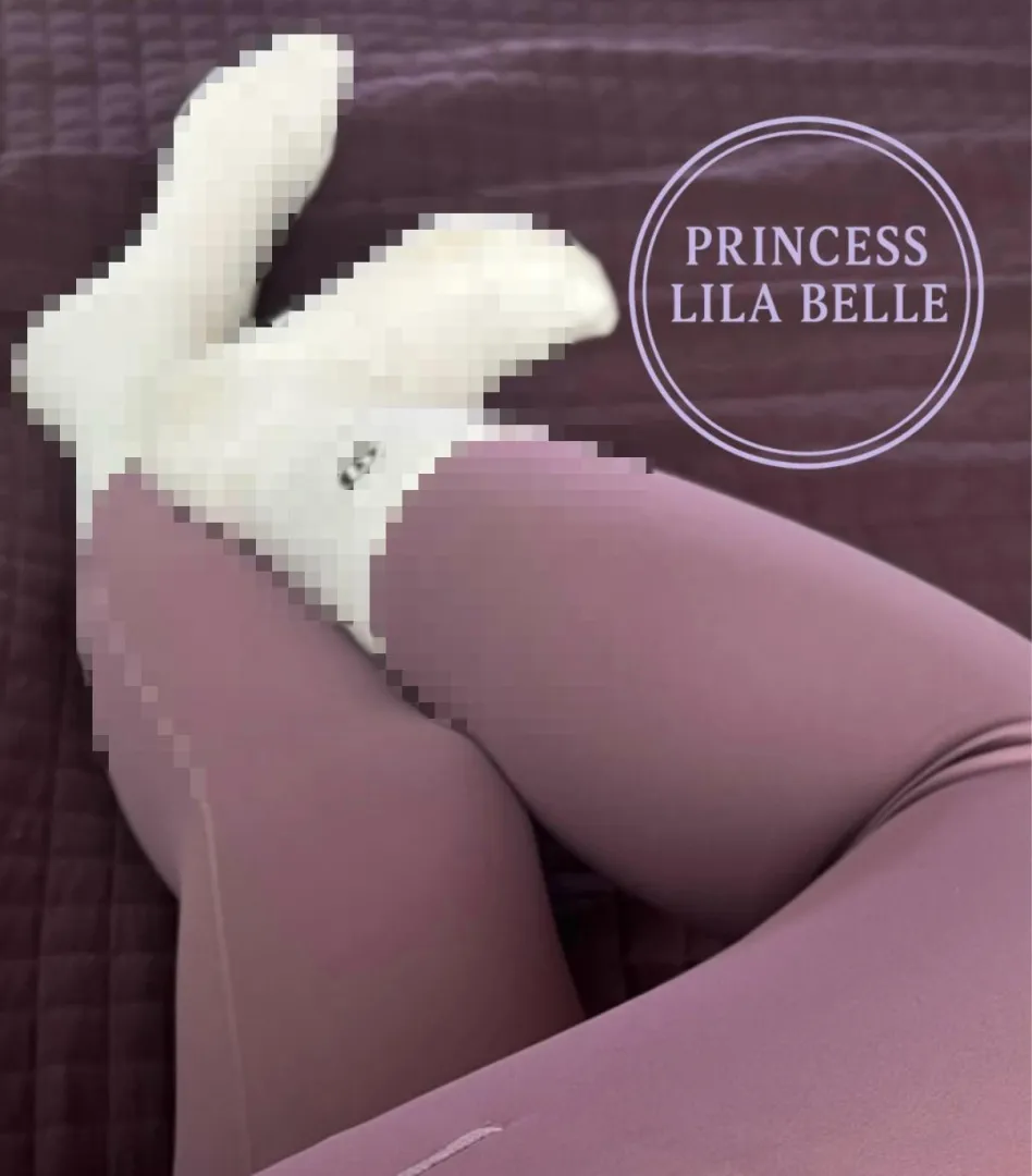 My sub got the version without the pixels. This is all you get.  posted by lavenderlilabelle