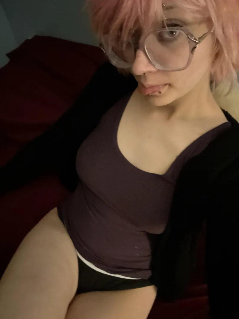 my thighs are so big you can barely see my panties posted by bxnny_xoxoxo