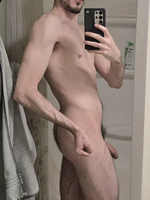 My trail leads to a bush! by DeliciousHat420