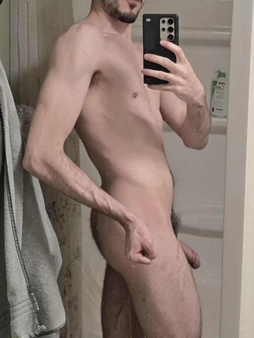 My trail leads to a bush! posted by DeliciousHat420