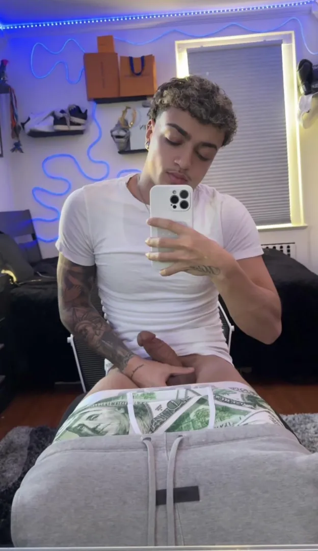 My underwear is [40] each today. N Only Today. posted by scretnt