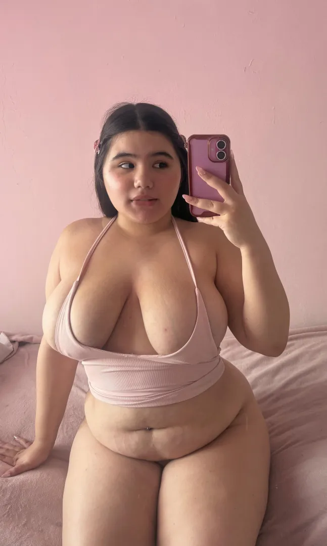 my warm heavy belly and pendulous hangers need gentle hands posted by xHeatAngel