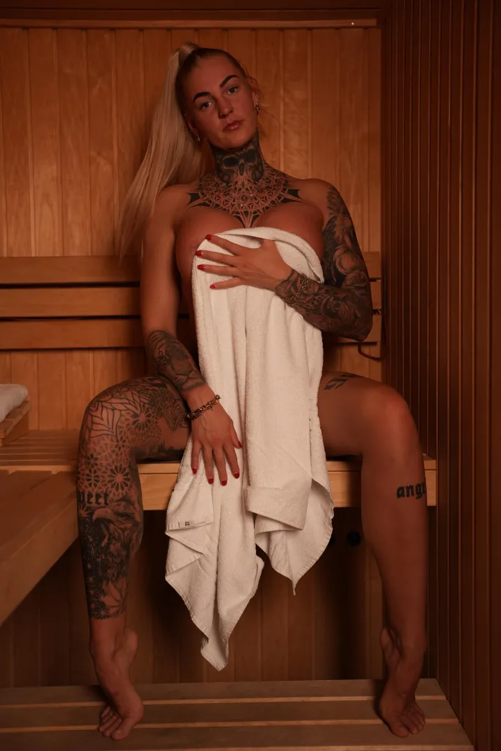 Nathalya Driesen  posted by DamyPO