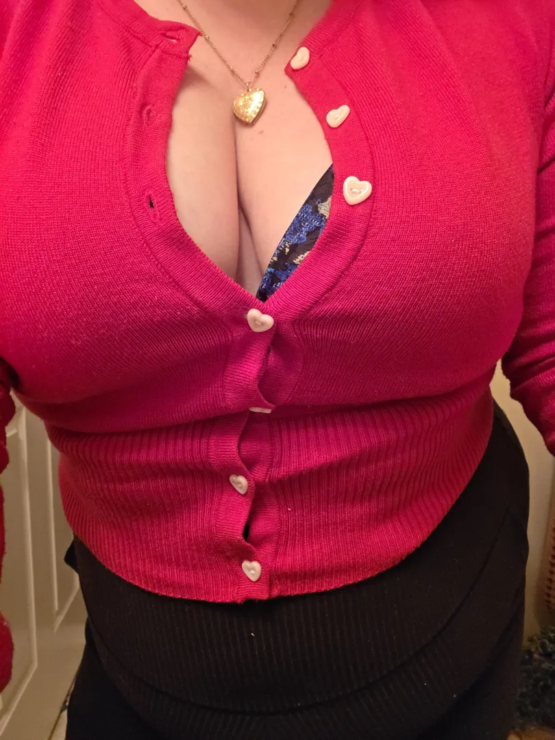 Natural Boobs in a Pushup & Cardigan  posted by SugarAndSpiceSays
